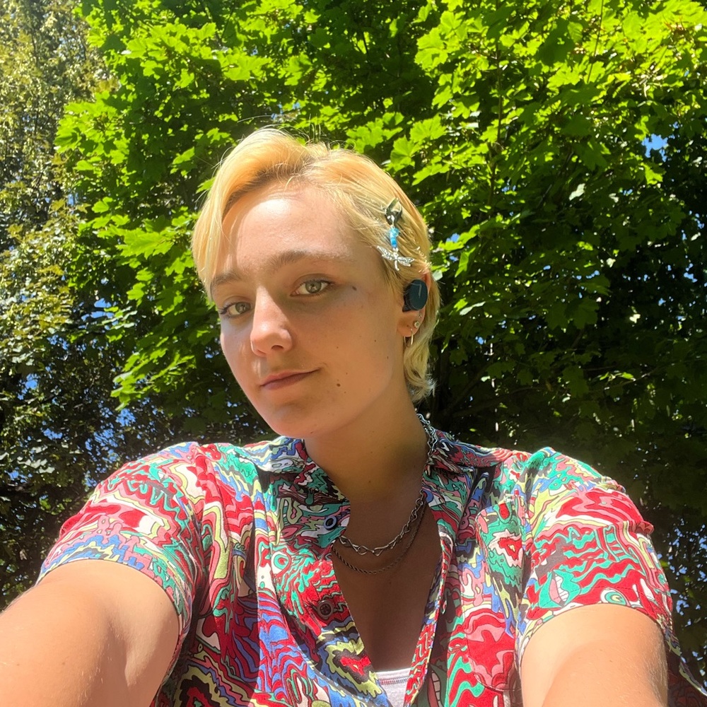 Meet your Posher, Lily